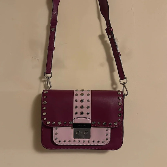 MEDIUM LEATHER SHOULDER BAG - Picture 1 of 4